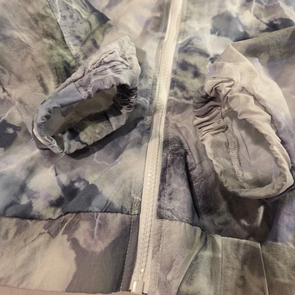 Mono‎ B Women's Cropped Lightweight Bomber Jacket Size M, Lightening Tie Dye